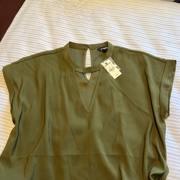 Express short sleeve blouse tee - Olive green - Picture 3 of 3